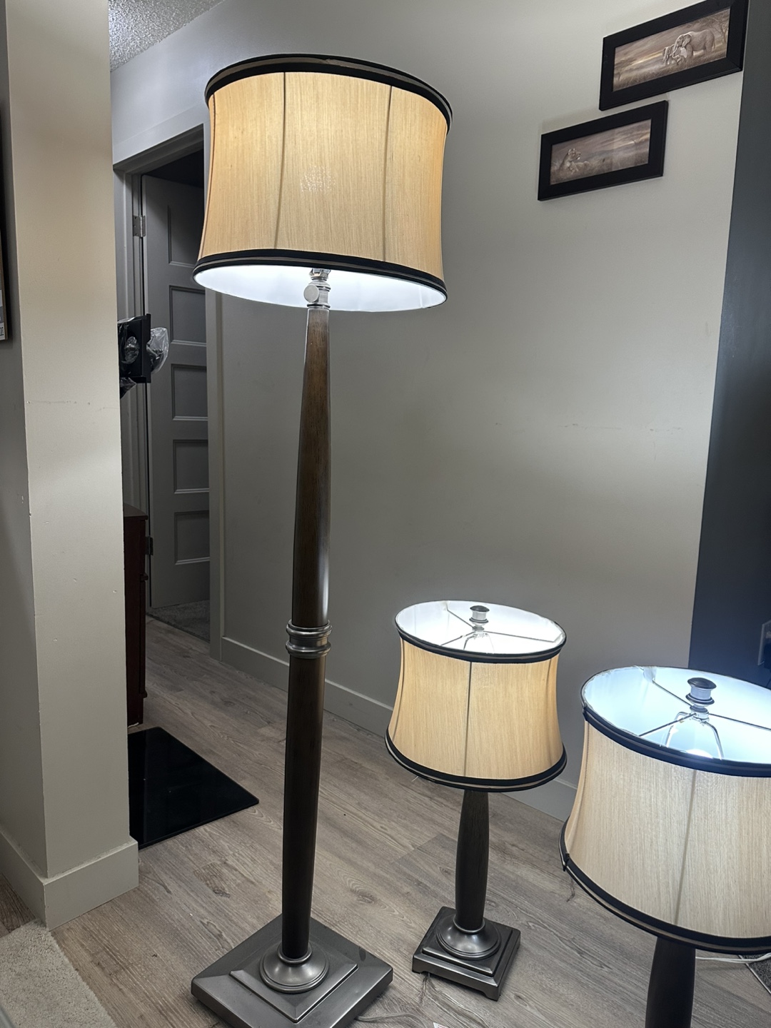 Modern Standing Lamp + 2 Matching Table Lamps (3 matching lamp) - photo 3
