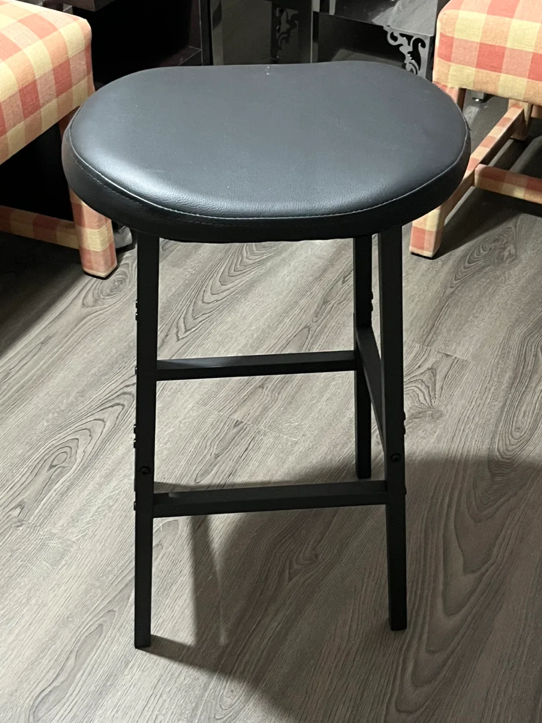 Black Bar Stools thumbnail
