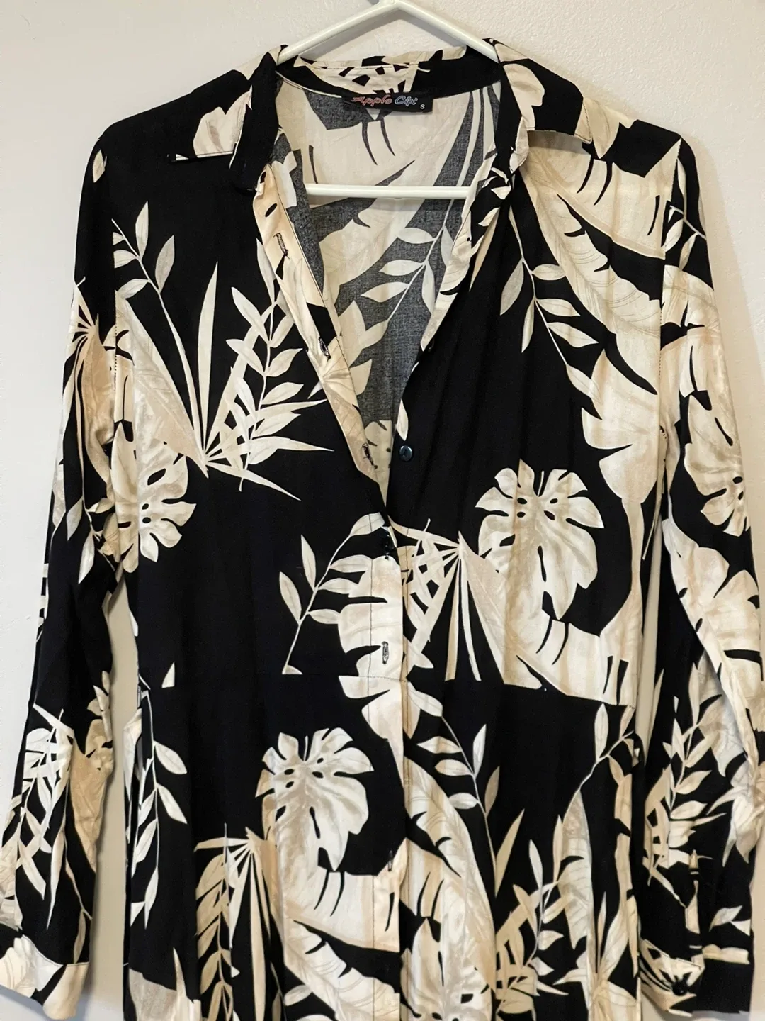 “Apparel Café Tropical Leaf Maxi Dress – Small, 100% Cotton” image indicator(3)