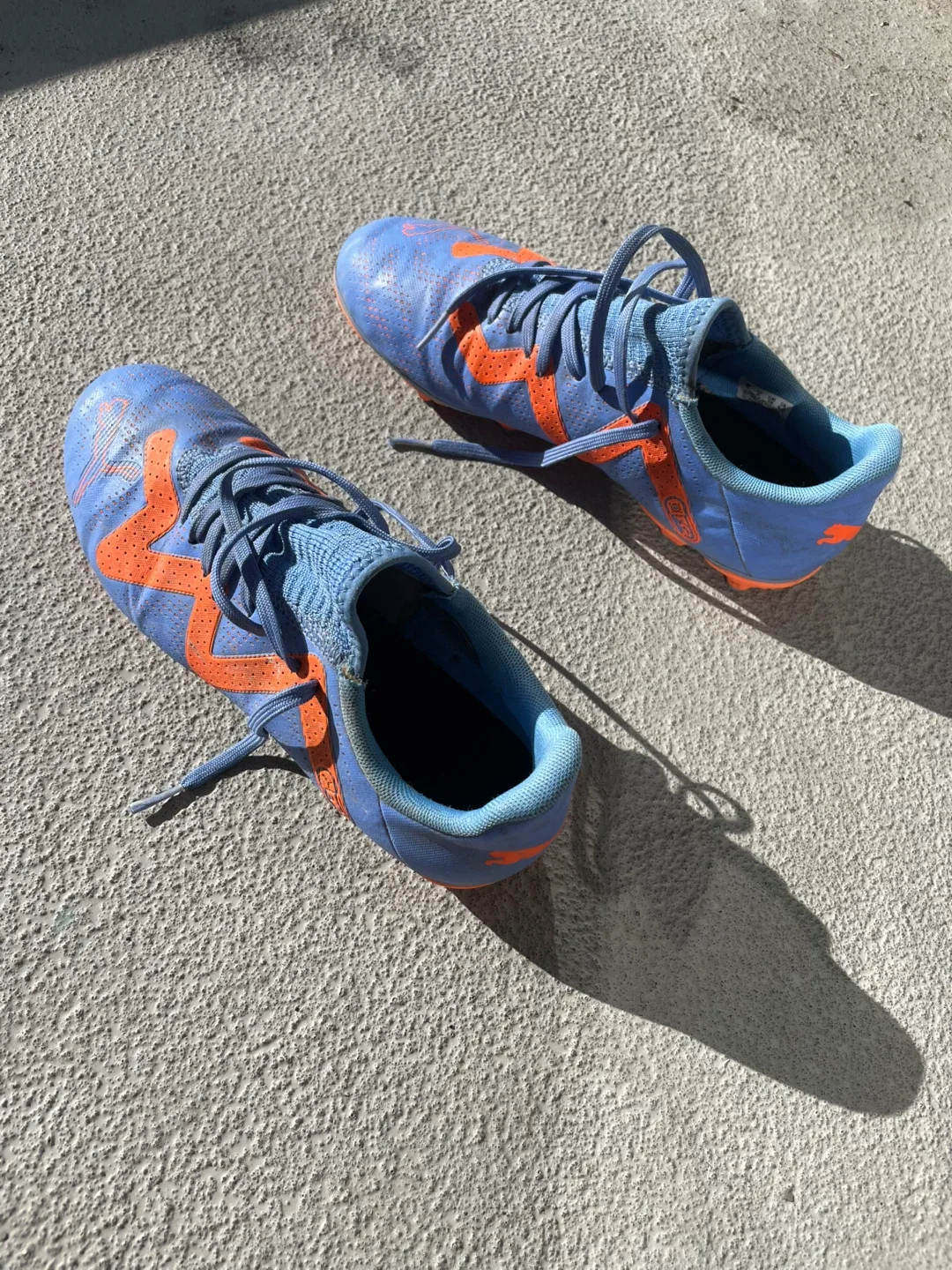 Puma Soccer Cleats - Youth Size US 6 image indicator(6)