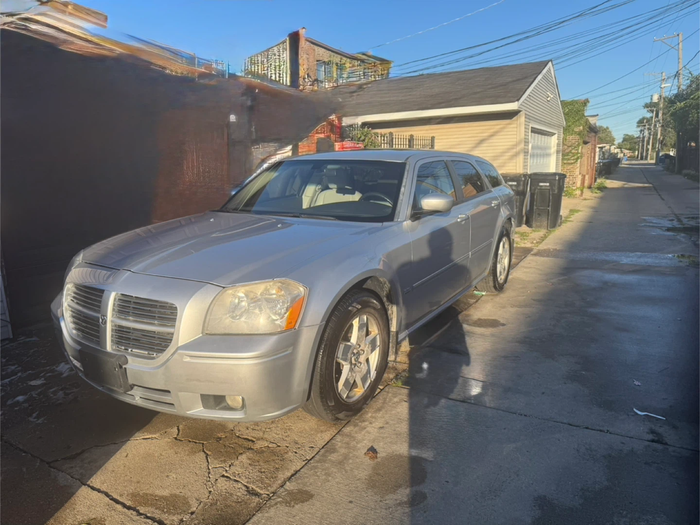 Dodge Magnum Wagon - Silver