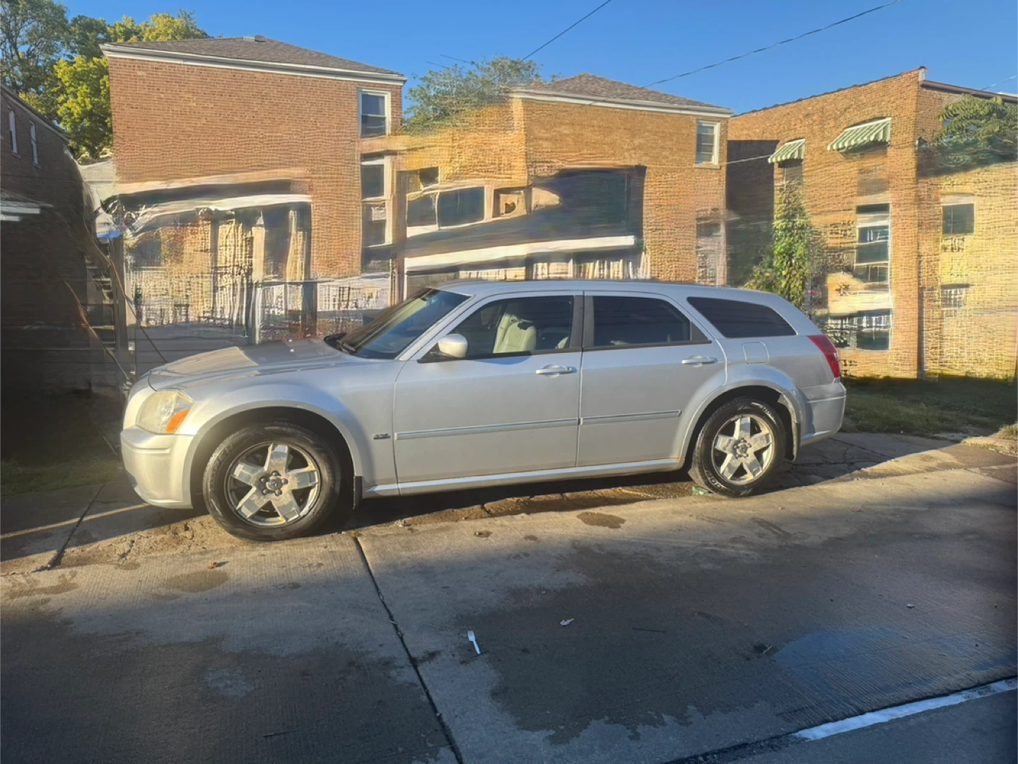 Dodge Magnum Wagon - Silver - photo 3