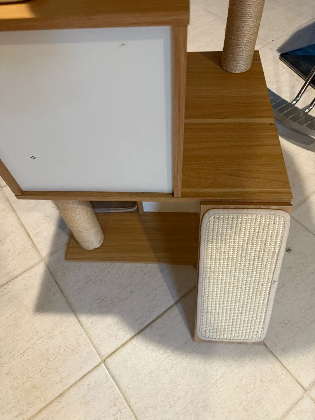 Cat Tree with Scratching Posts image indicator(3)