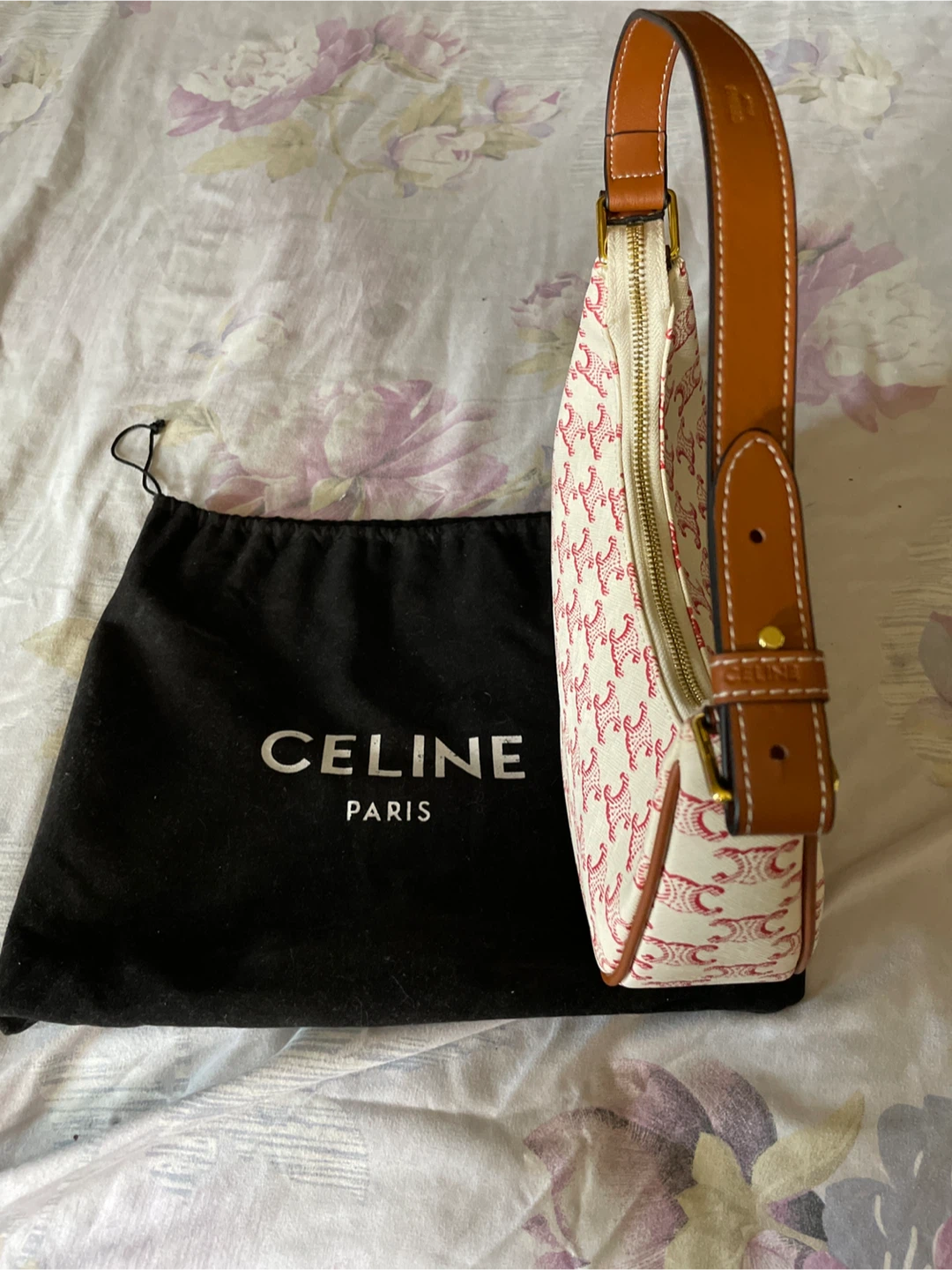 Celine Ava Triomphe Bag - photo 5