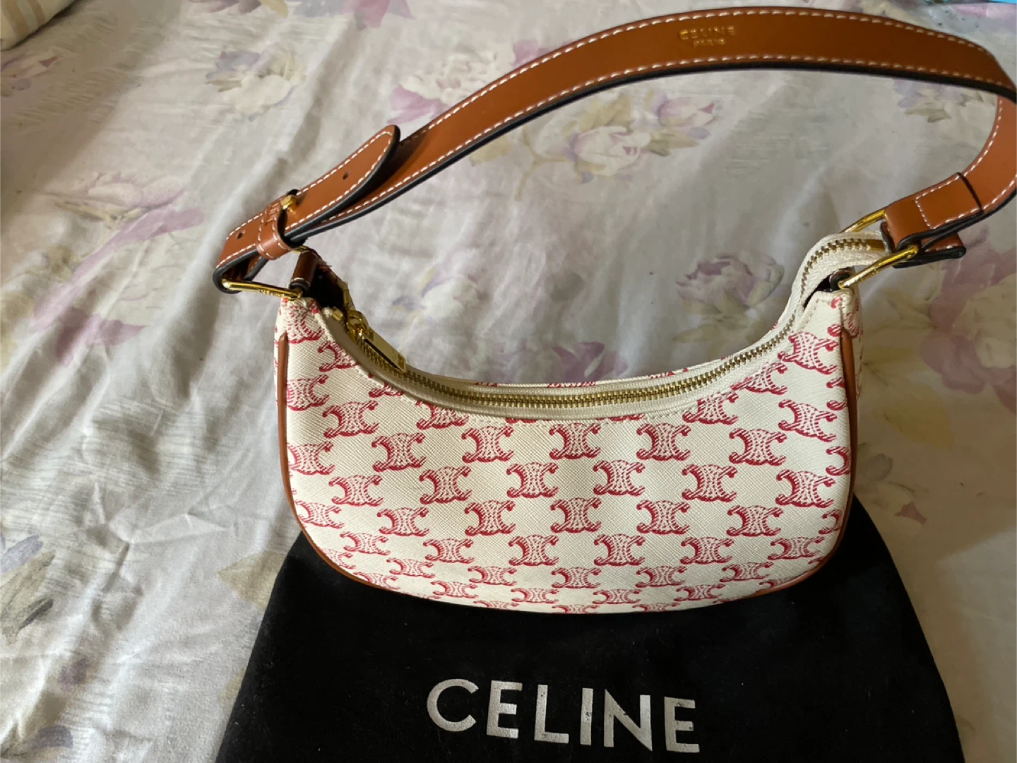 Celine Ava Triomphe Bag - photo 3