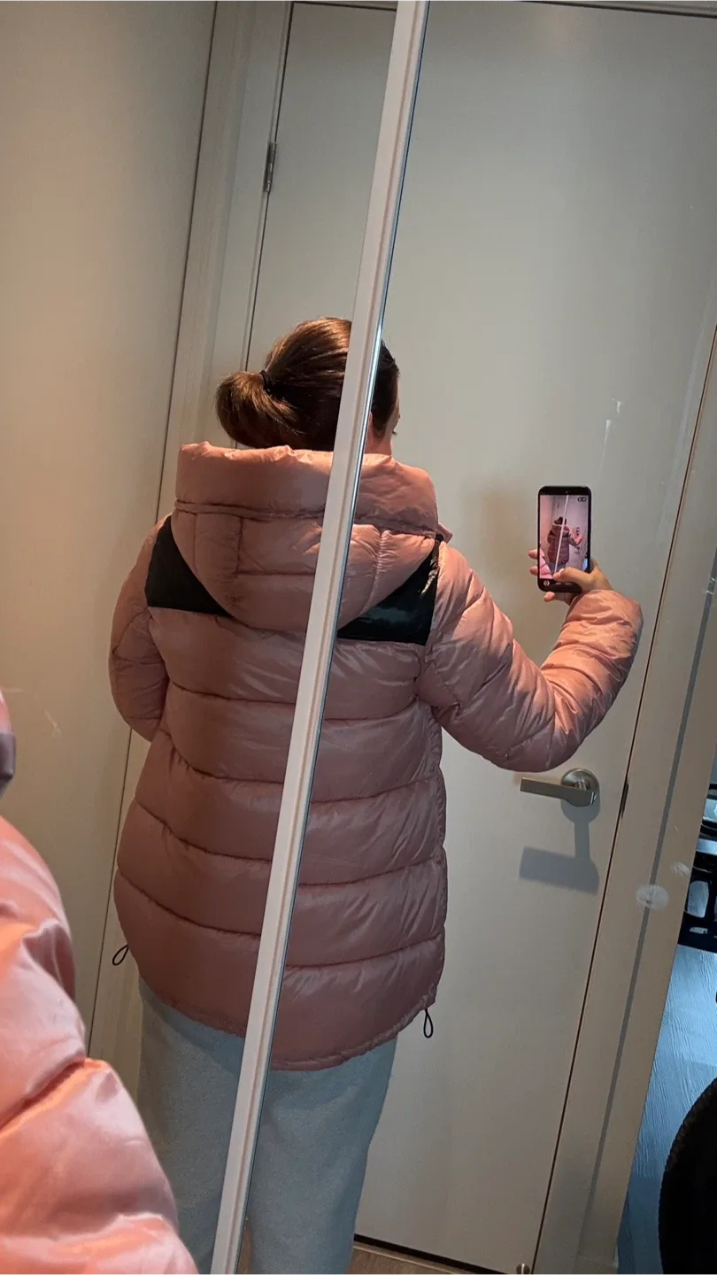 Point Zero Puffer Jacket - Size S image indicator(3)