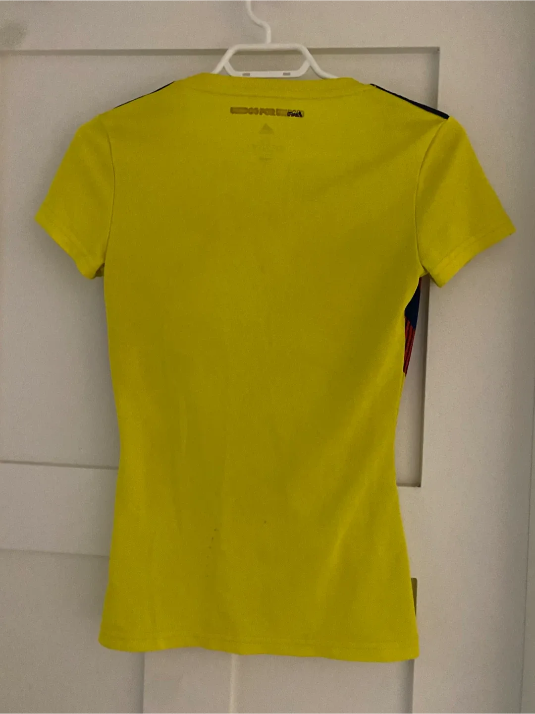 Adidas Women’s Colombia Soccer Jersey - XS image indicator(4)