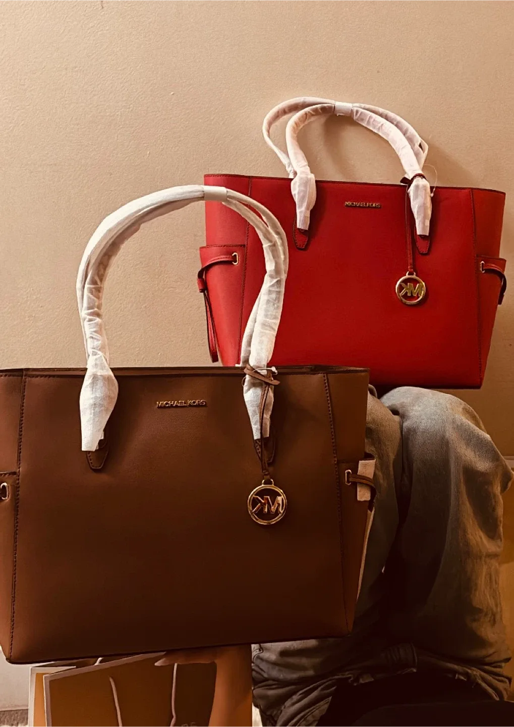 Michael Kors Gilly Tote Large image indicator(2)