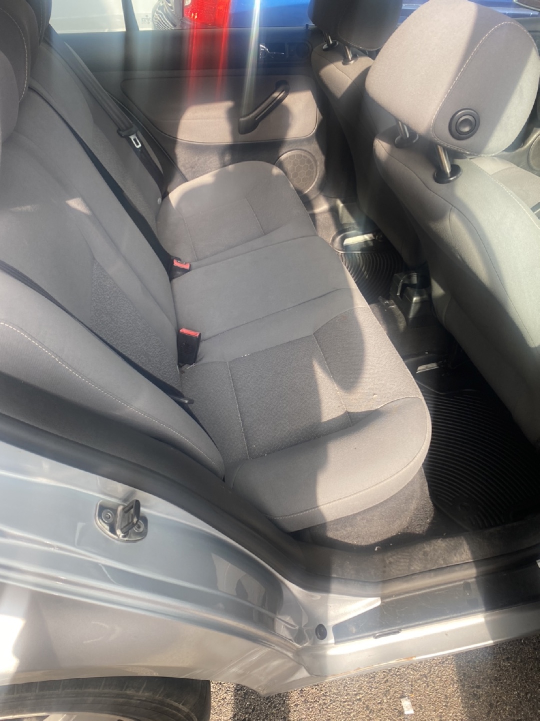 Volkswagen Golf Silver Hatchback - photo 5