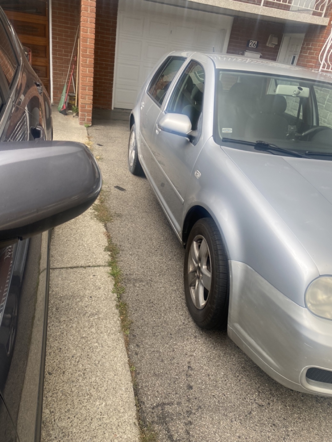 Volkswagen Golf Silver Hatchback - photo 4