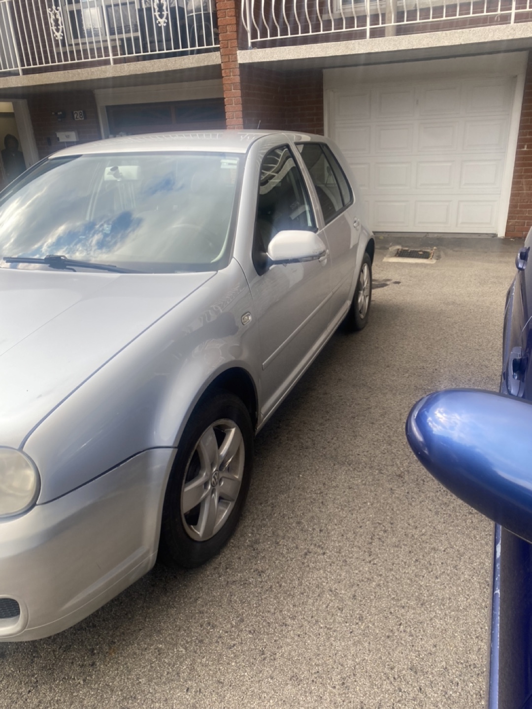 Volkswagen Golf Silver Hatchback - photo 3