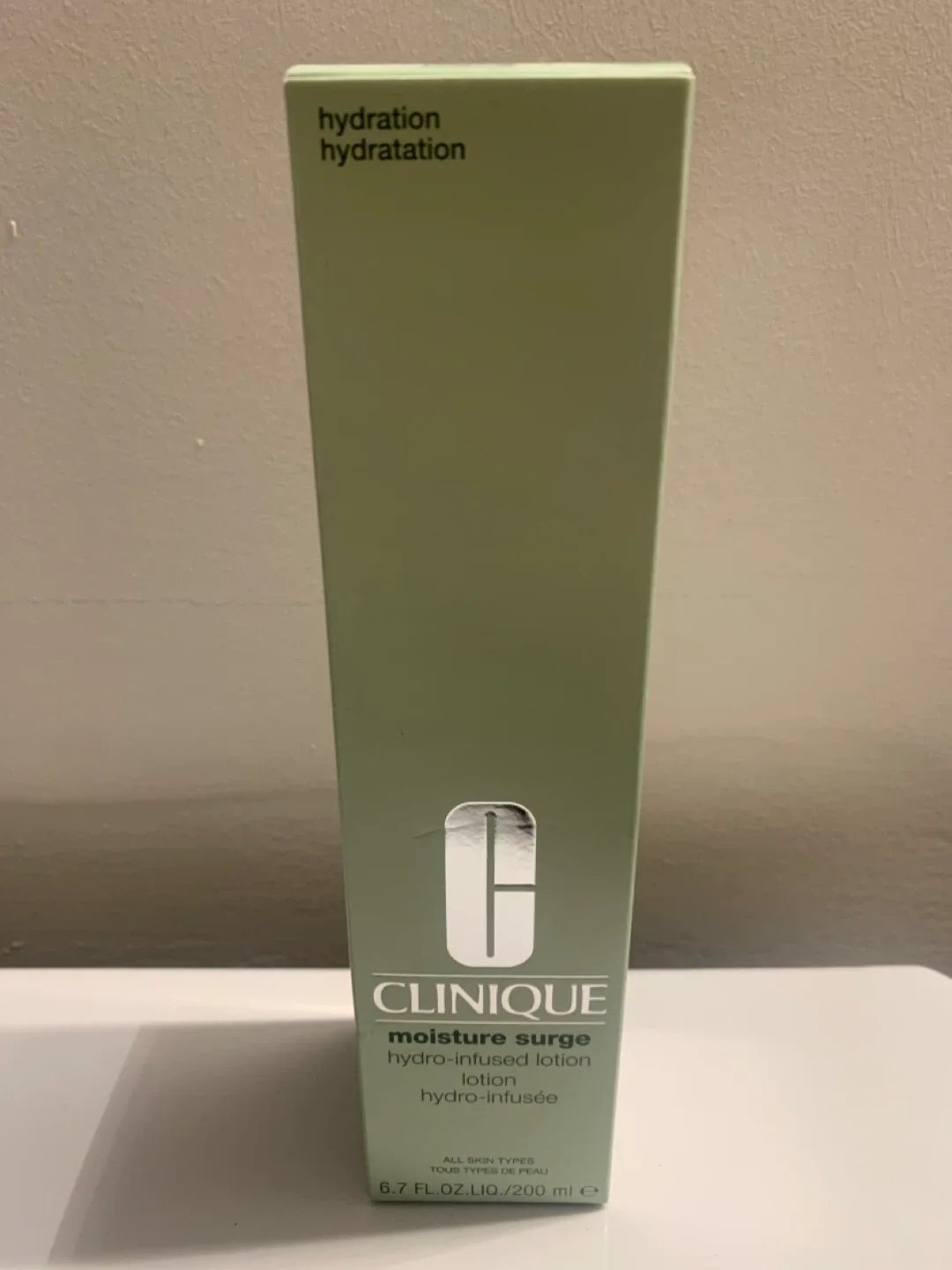 Clinique Moisture Surge Hydro-Infused Lotion image indicator(2)