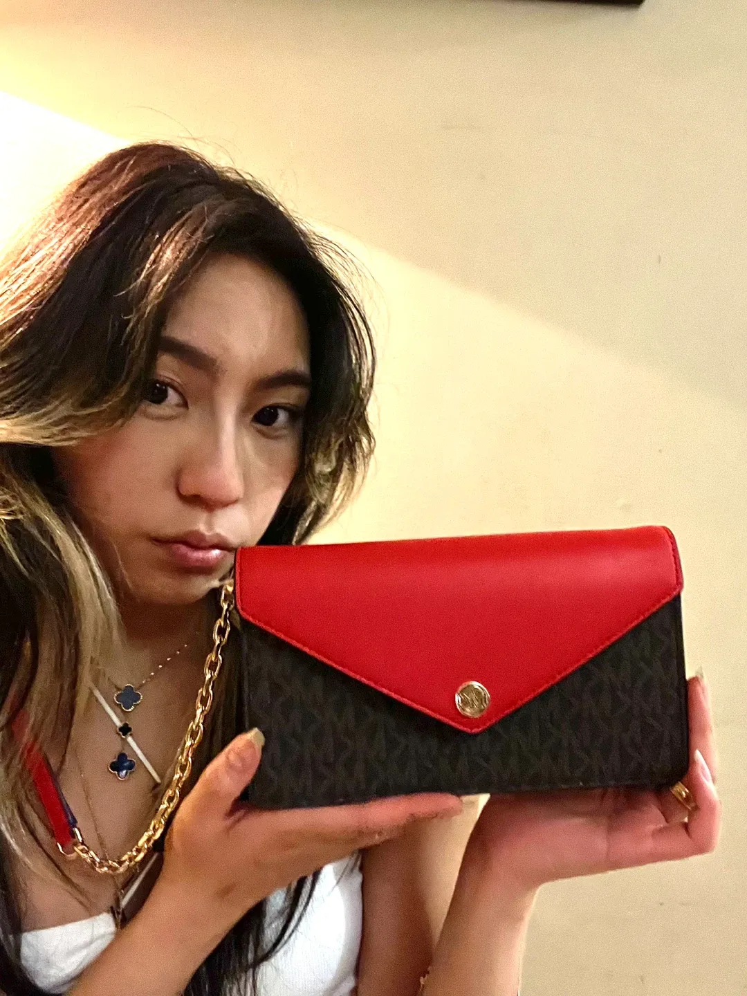 SOLD OUT ‼️ Michael Kors Crossbody image indicator(4)