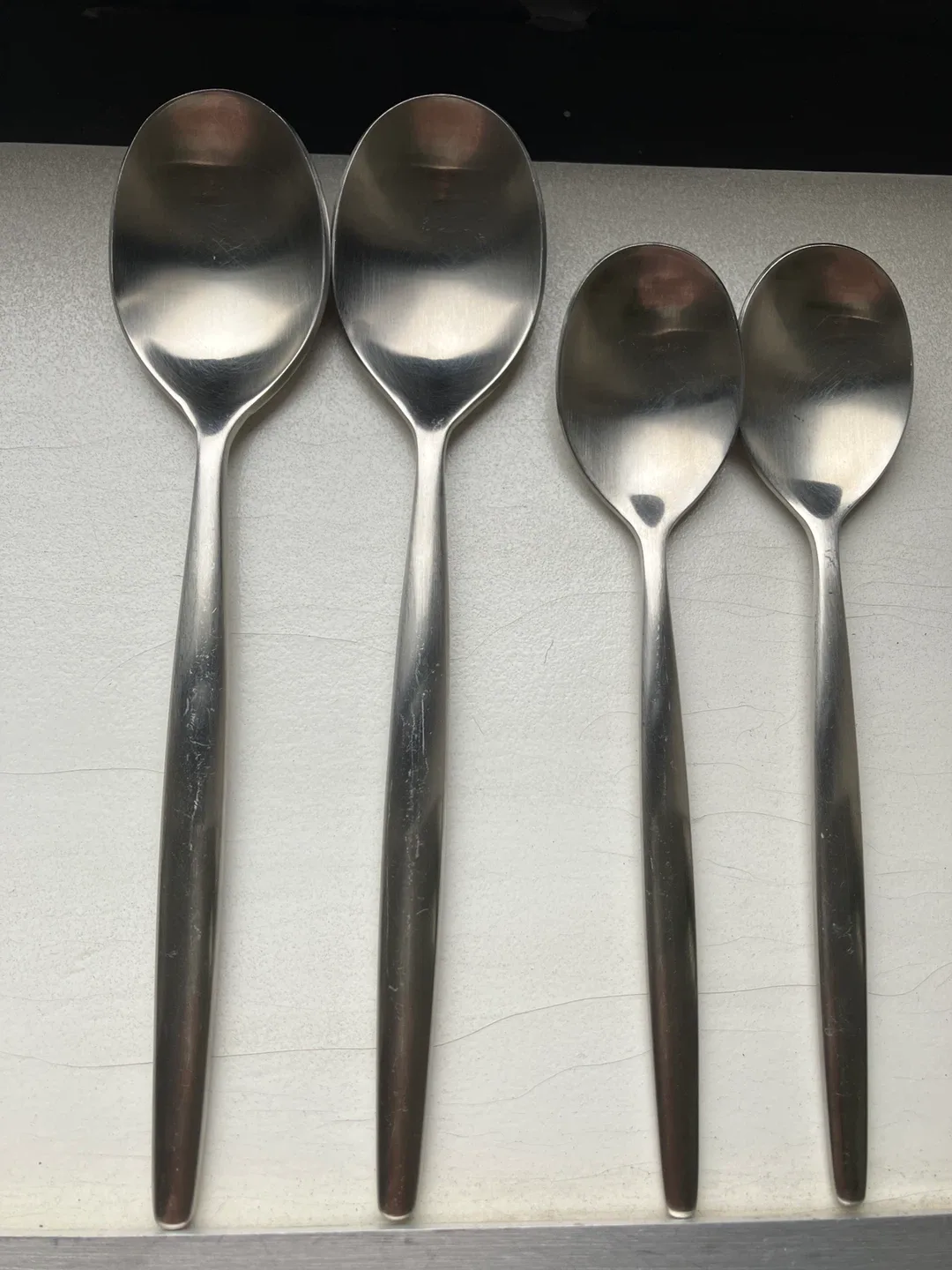 Cutlery Set - Silver Spoons, Forks, Knives image indicator(2)
