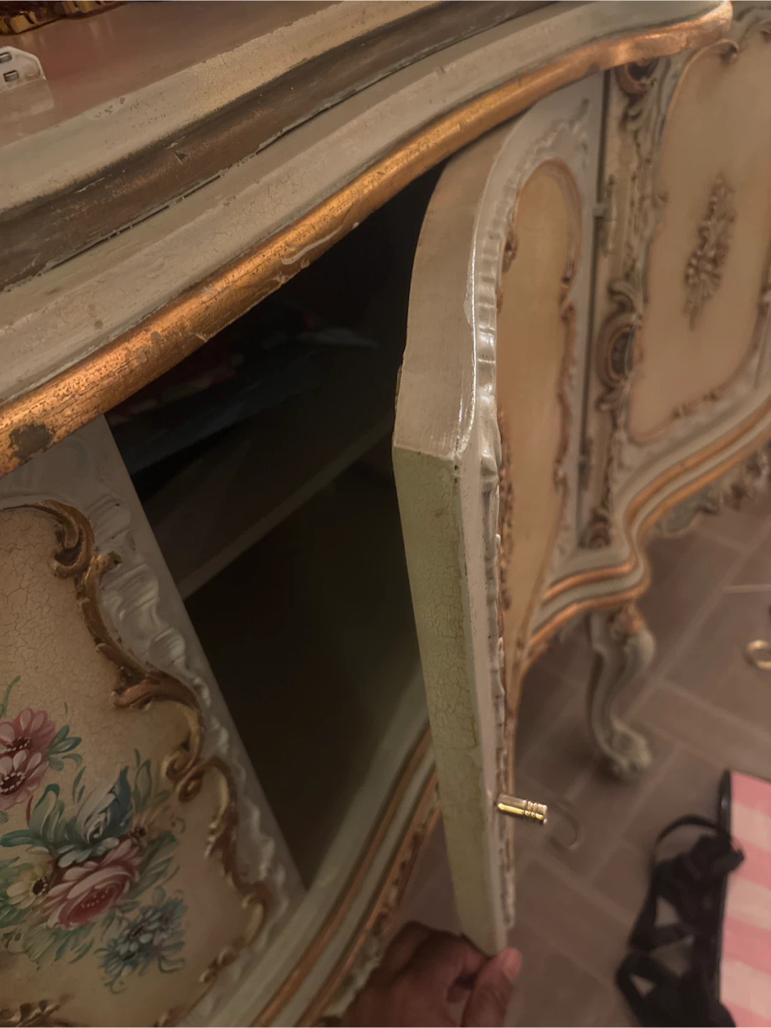Vintage Display Cabinet - photo 4