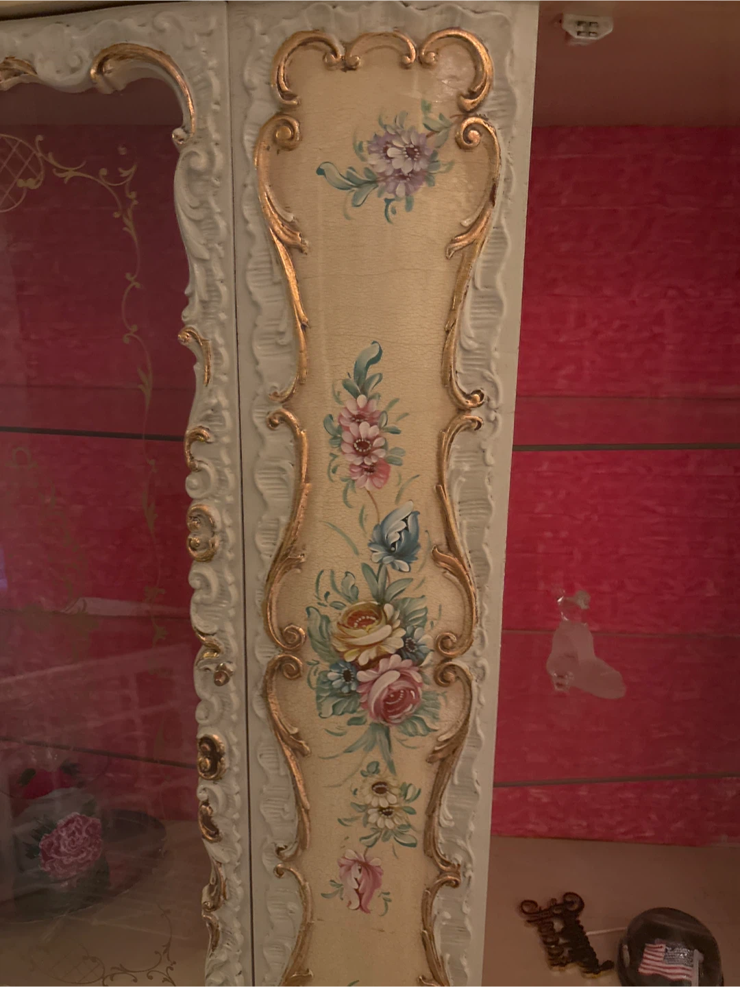 Vintage Display Cabinet - photo 3