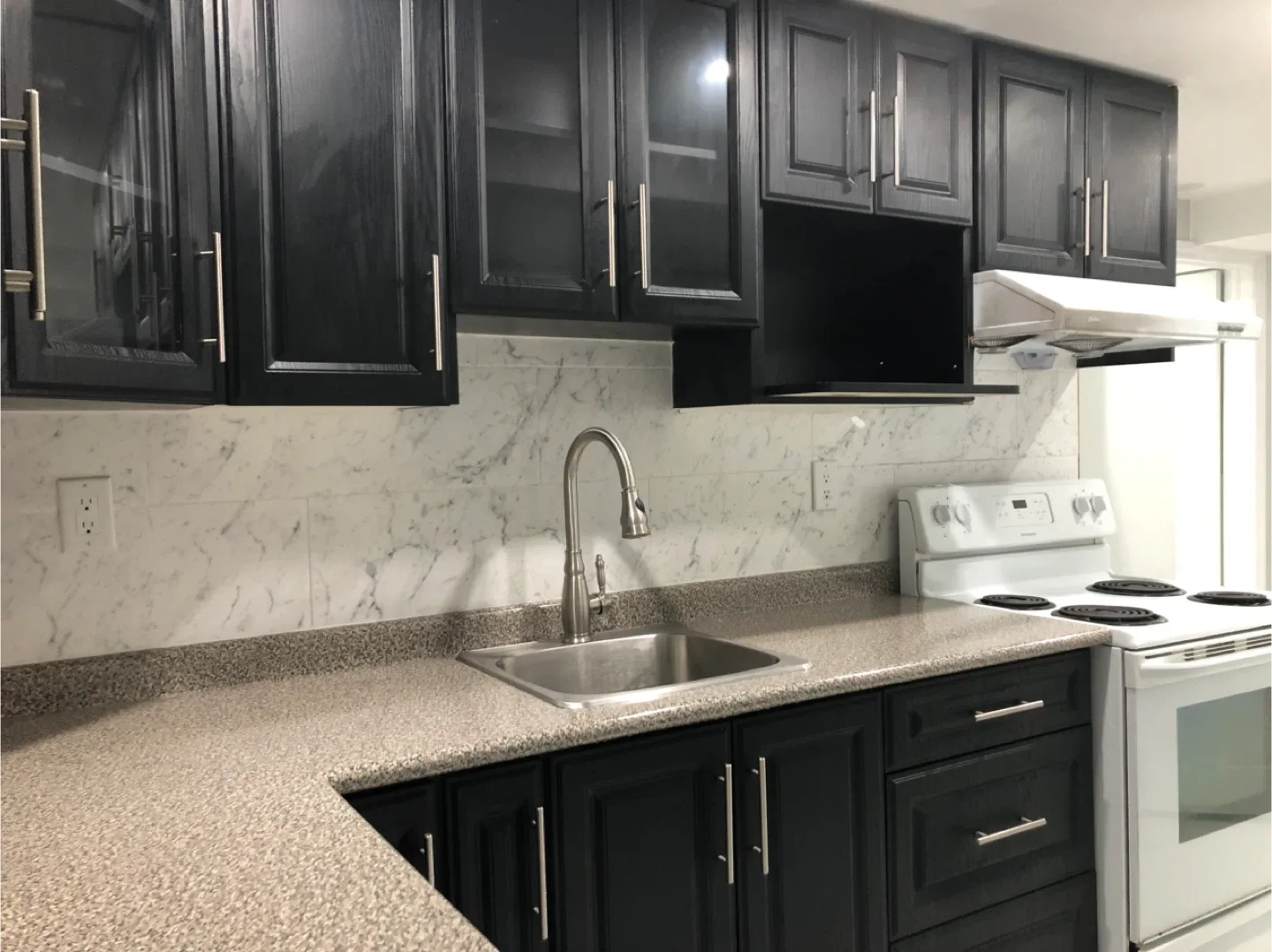 Bright & Spacious Basement Apartment for Rent in Pickering image indicator(9)