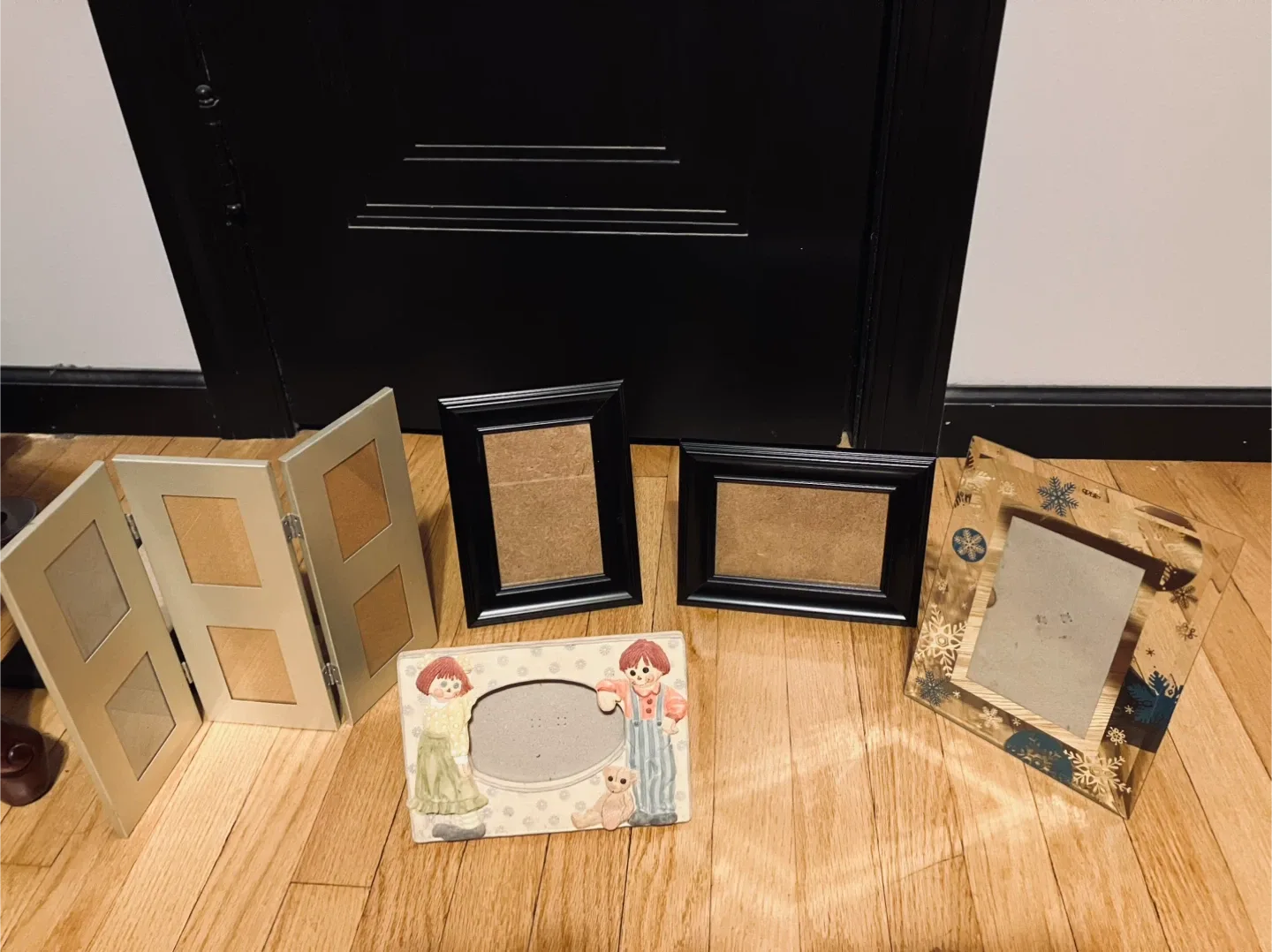 Assorted Picture Frames🥕 thumbnail