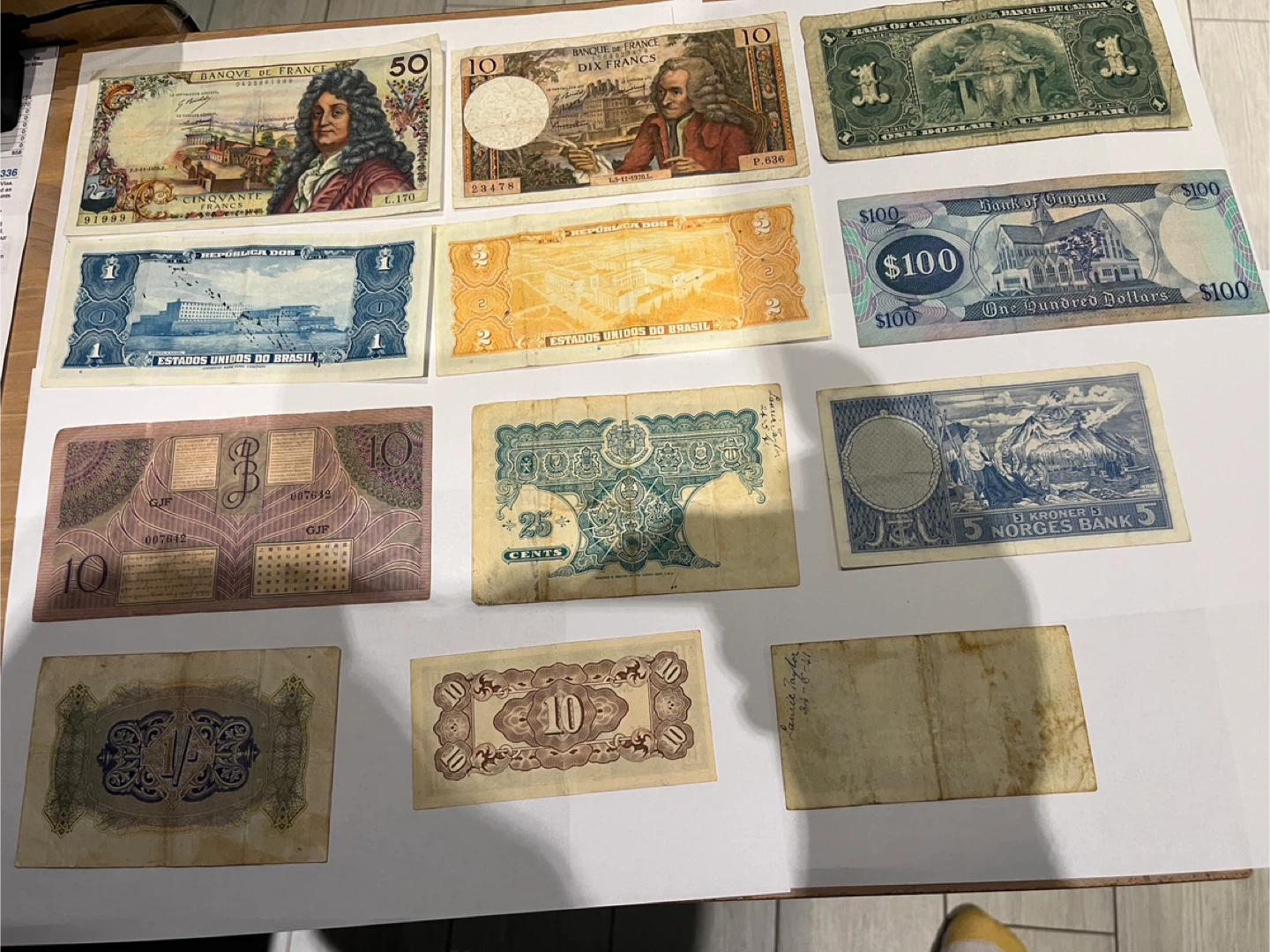 Collectible Foreign Paper Currency - photo 2