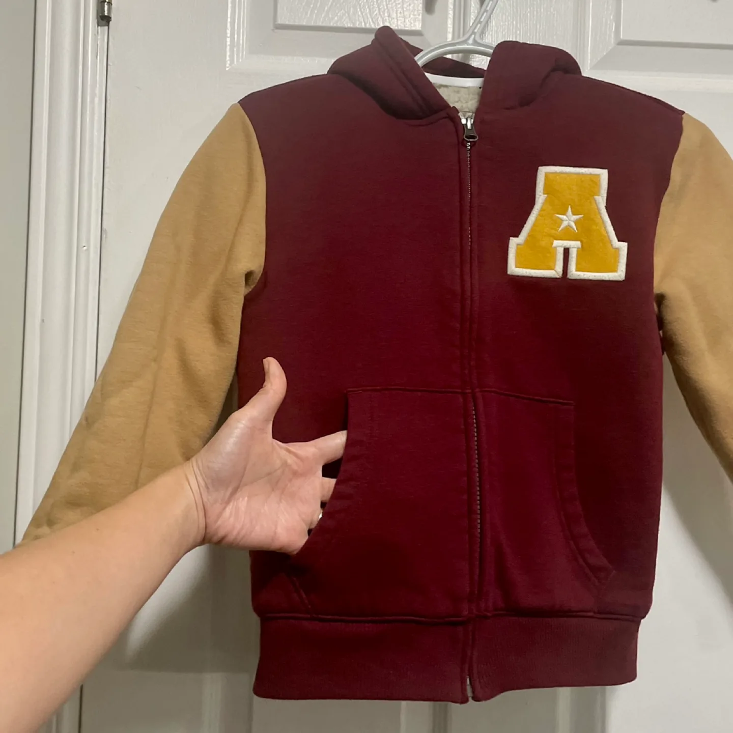 The Children’s Place Boys Varsity Sherpa-Lined Zip-Up Hoodie image indicator(2)