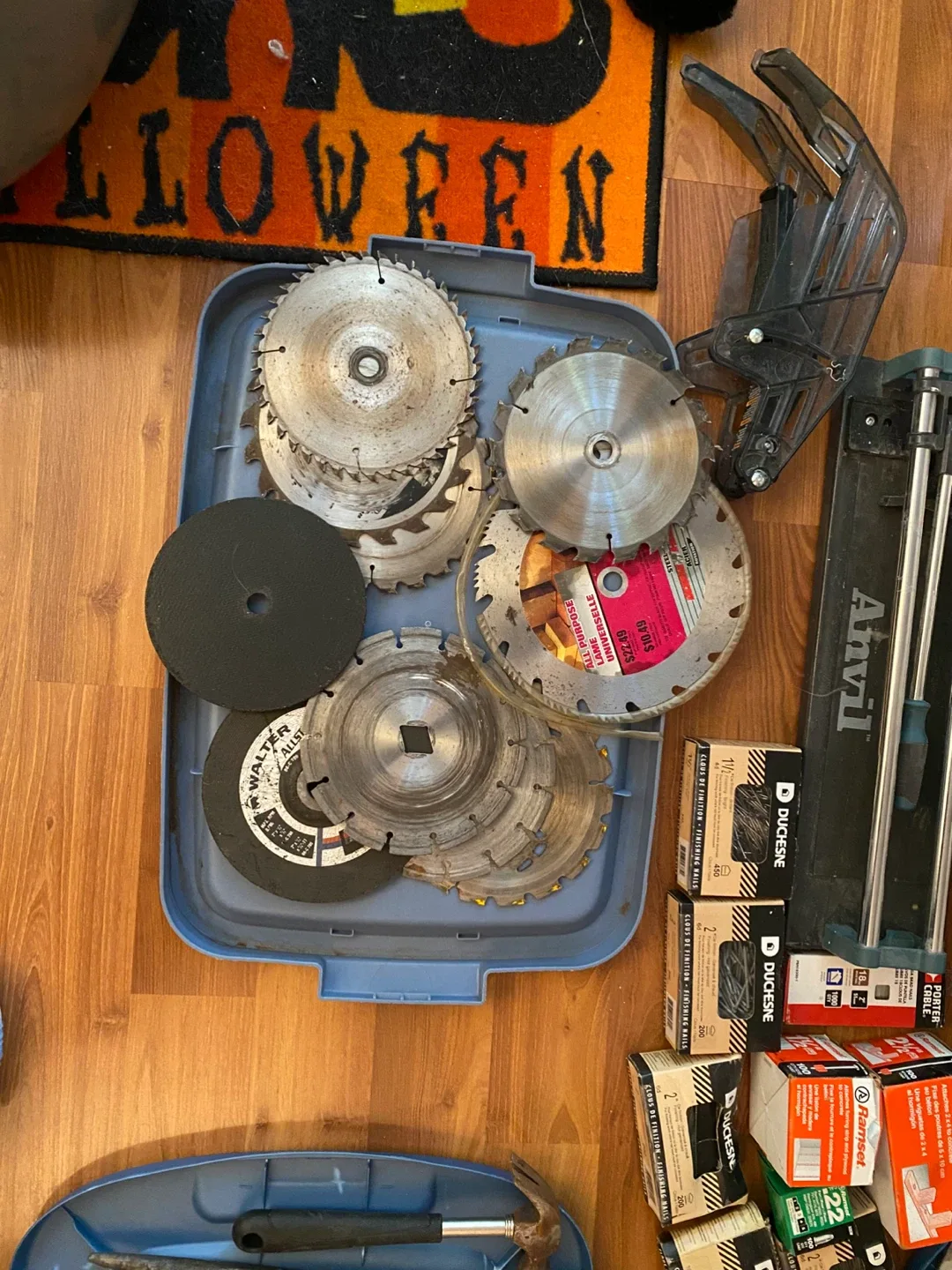 Mixed Lot of Used Hand Tools image indicator(6)