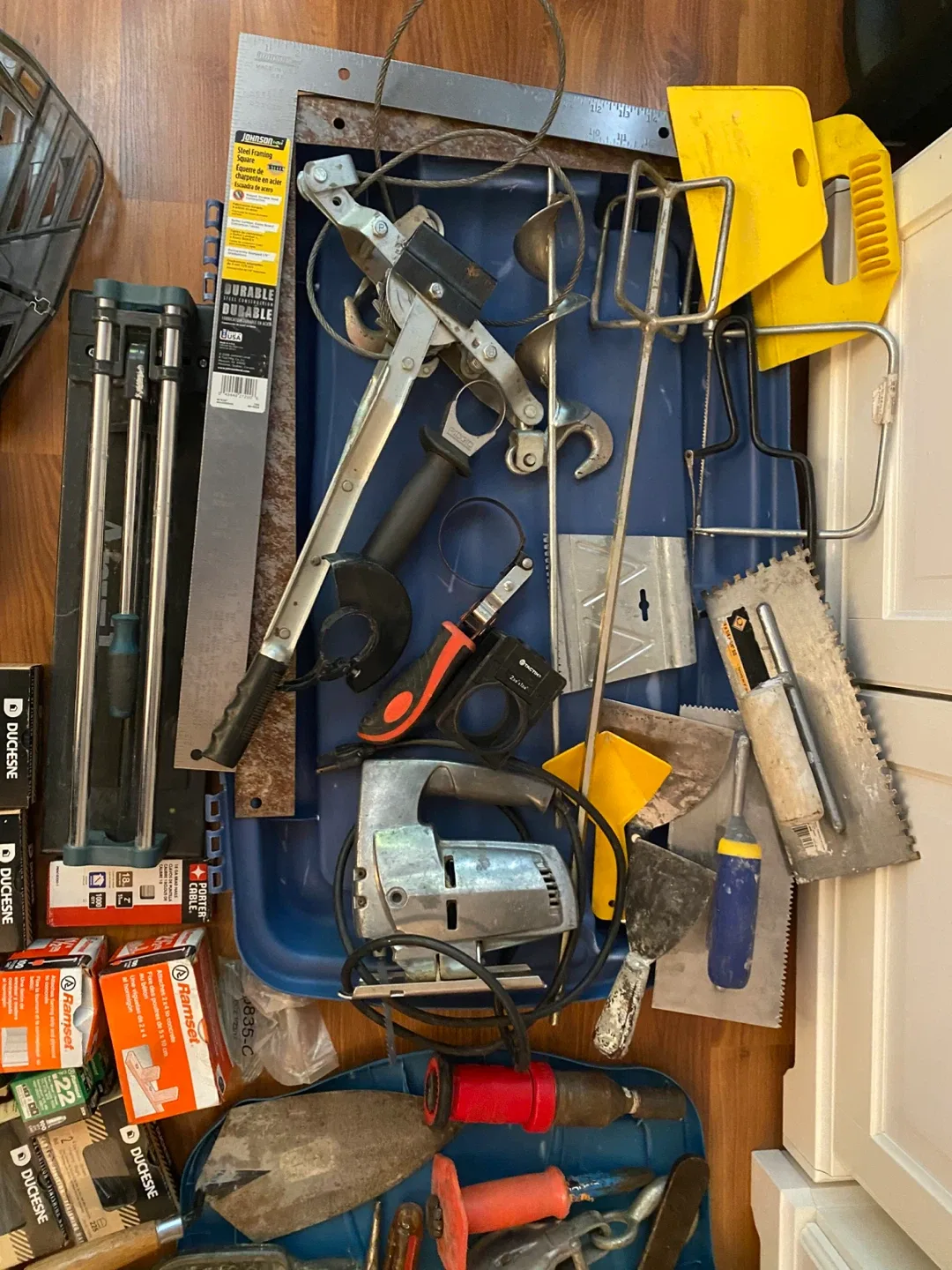 Mixed Lot of Used Hand Tools image indicator(4)