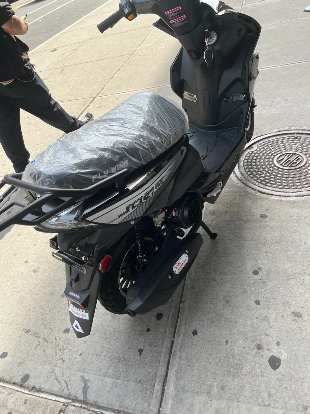 Fly Wing JOG 50cc Scooter - Black image indicator(5)