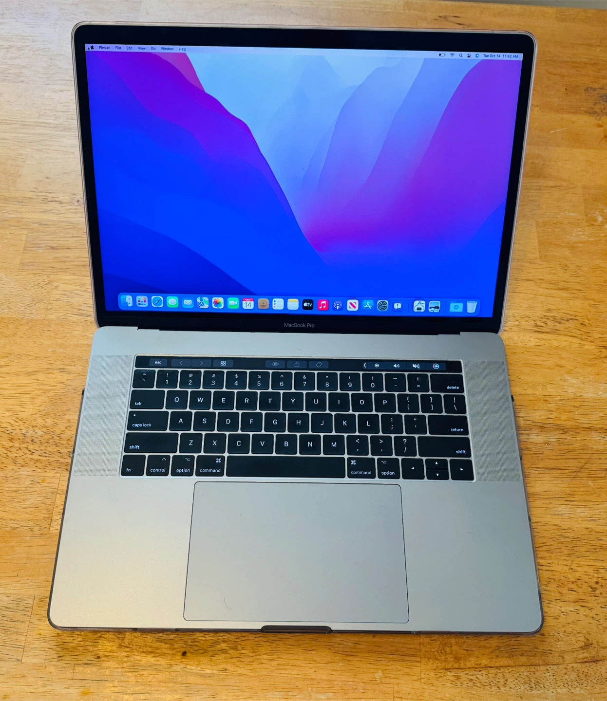 MacBook Pro 15” - Like New - photo 2