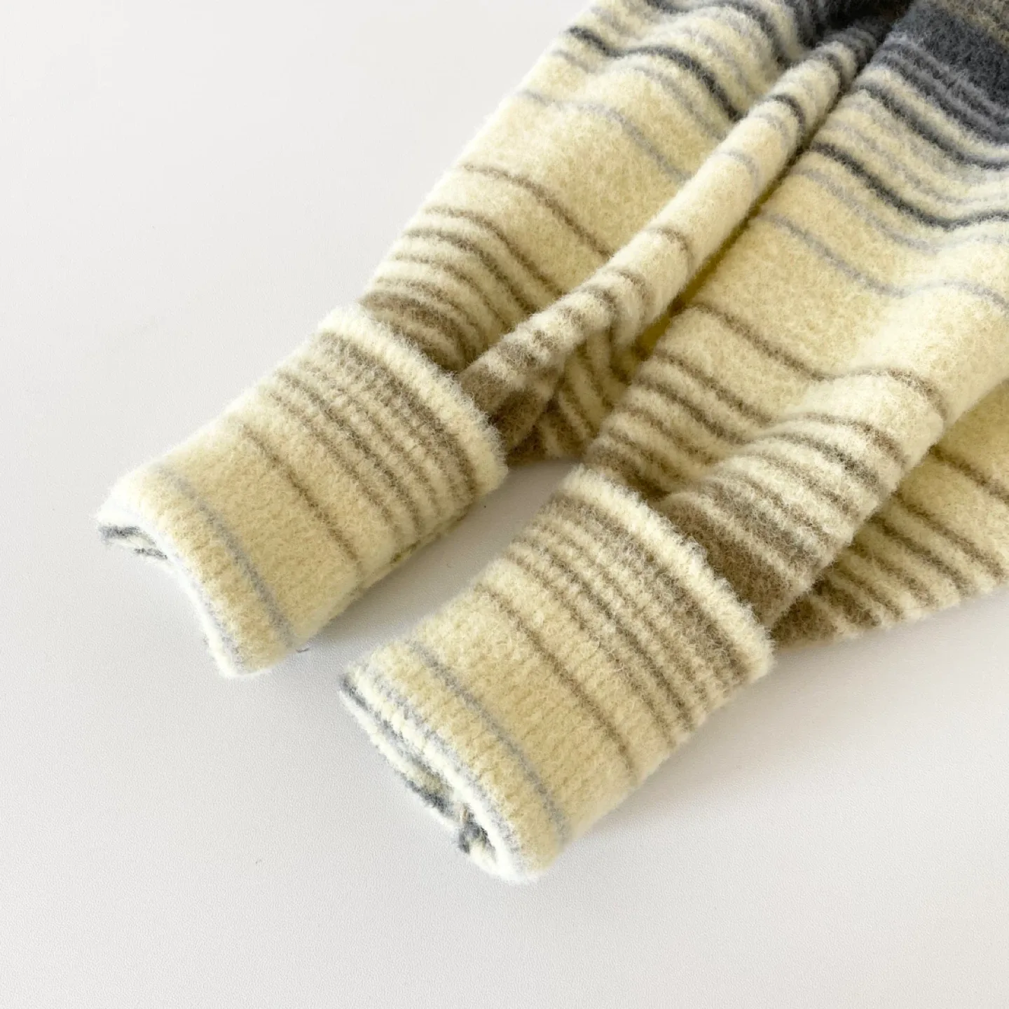 Aritzia Wilfred Free Hush Knit Striped Sweater image indicator(8)