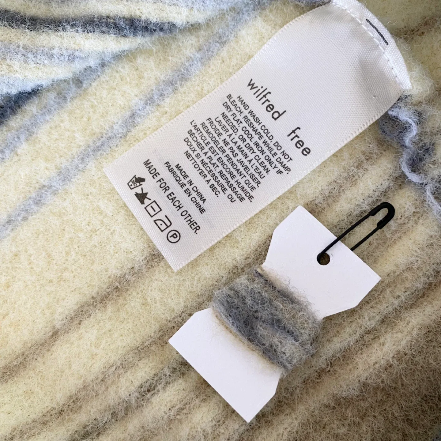 Aritzia Wilfred Free Hush Knit Striped Sweater image indicator(10)