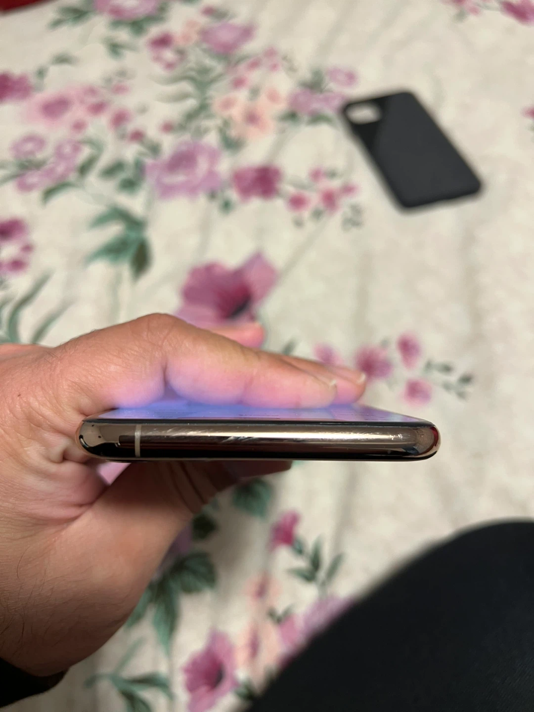 Apple iPhone 11 Pro max gold 64 - photo 2