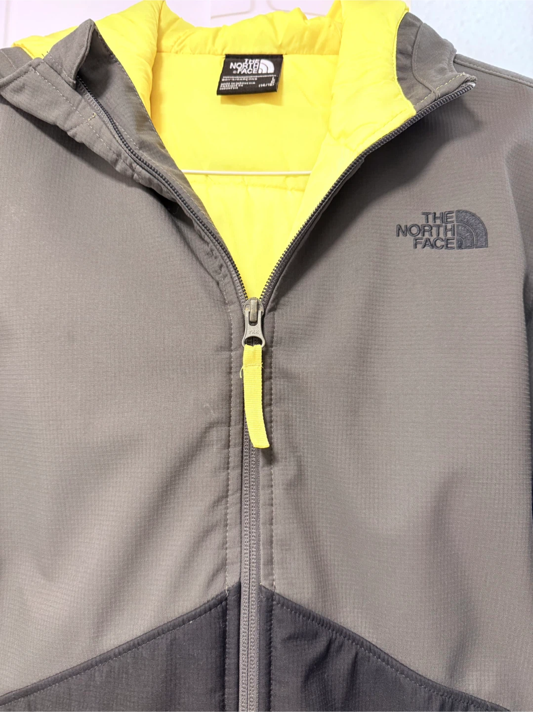 The North Face Boy's Gray/Black Hooded Jacket - photo 4