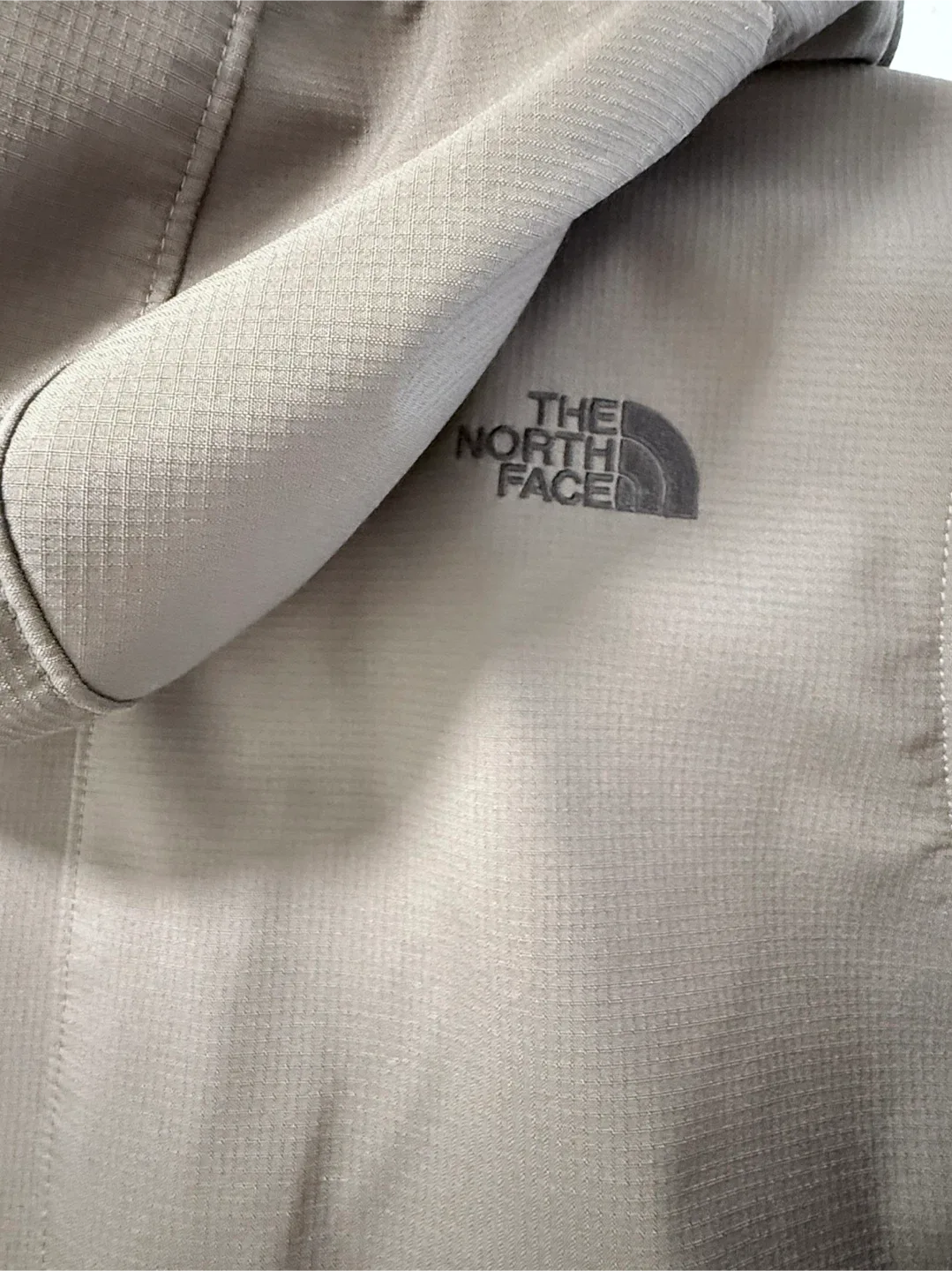 The North Face Boy's Gray/Black Hooded Jacket image indicator(5)