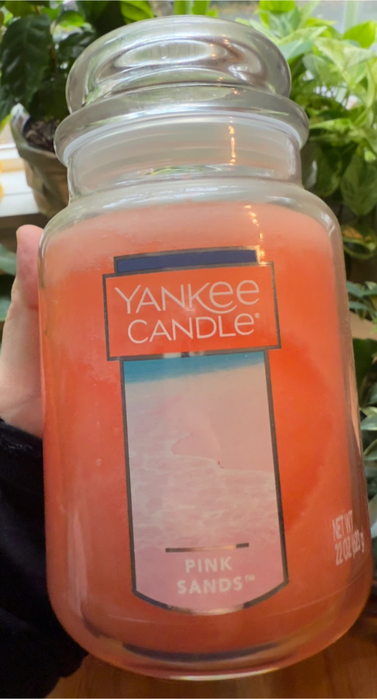Yankee Candle Pink Sands 22oz