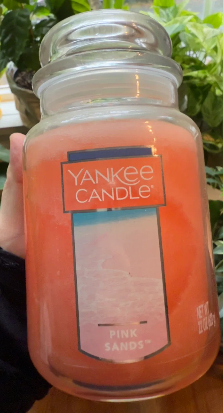 Yankee Candle Pink Sands 22oz thumbnail