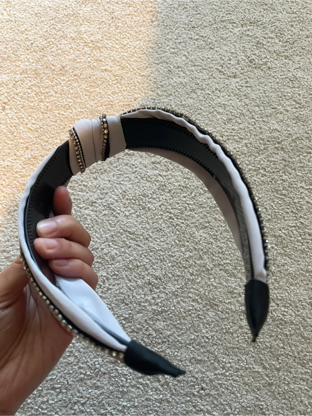 Grey Knotted Headband with Rhinestones image indicator(4)