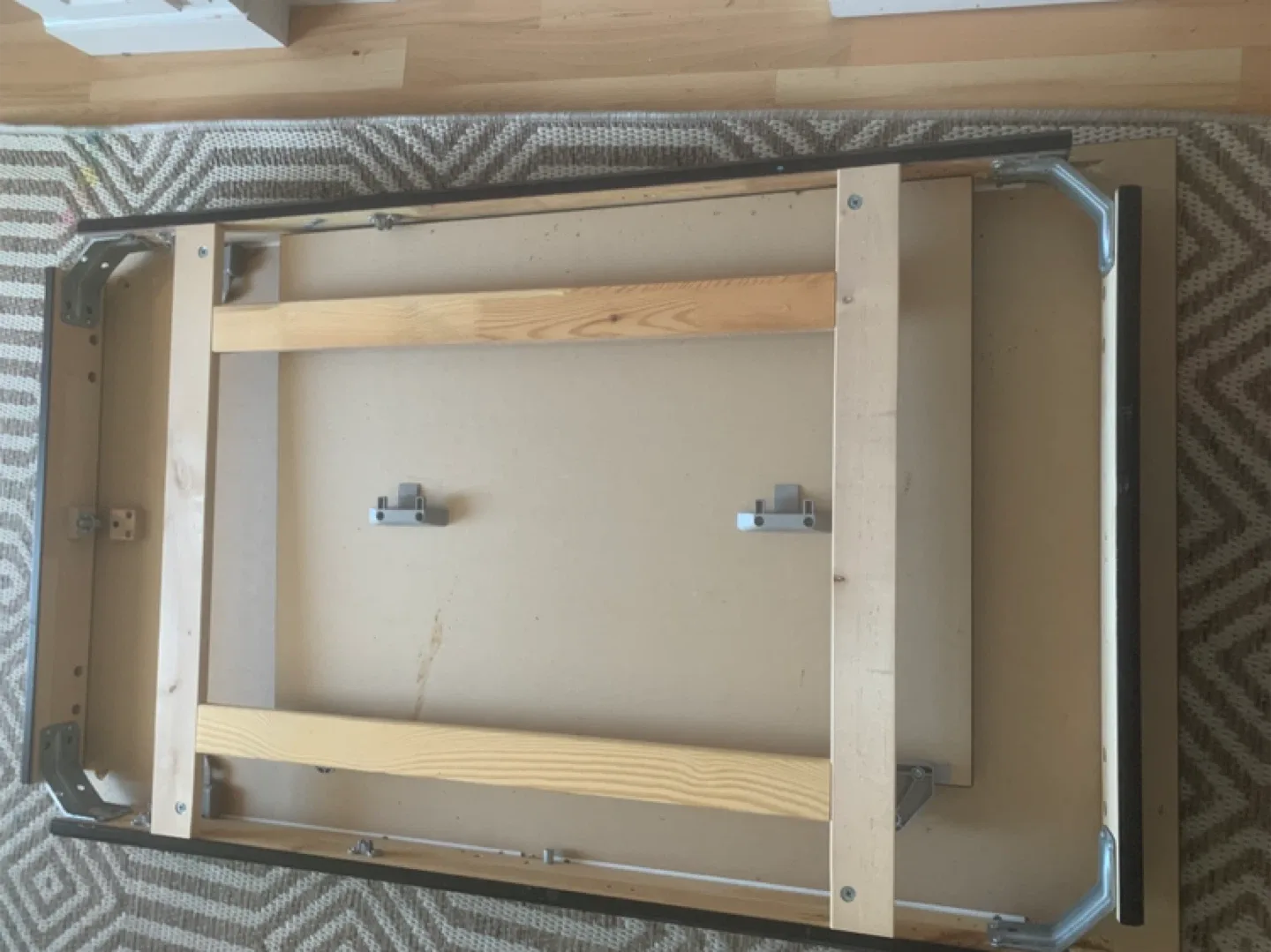 Foldable Table - Brown image indicator(2)