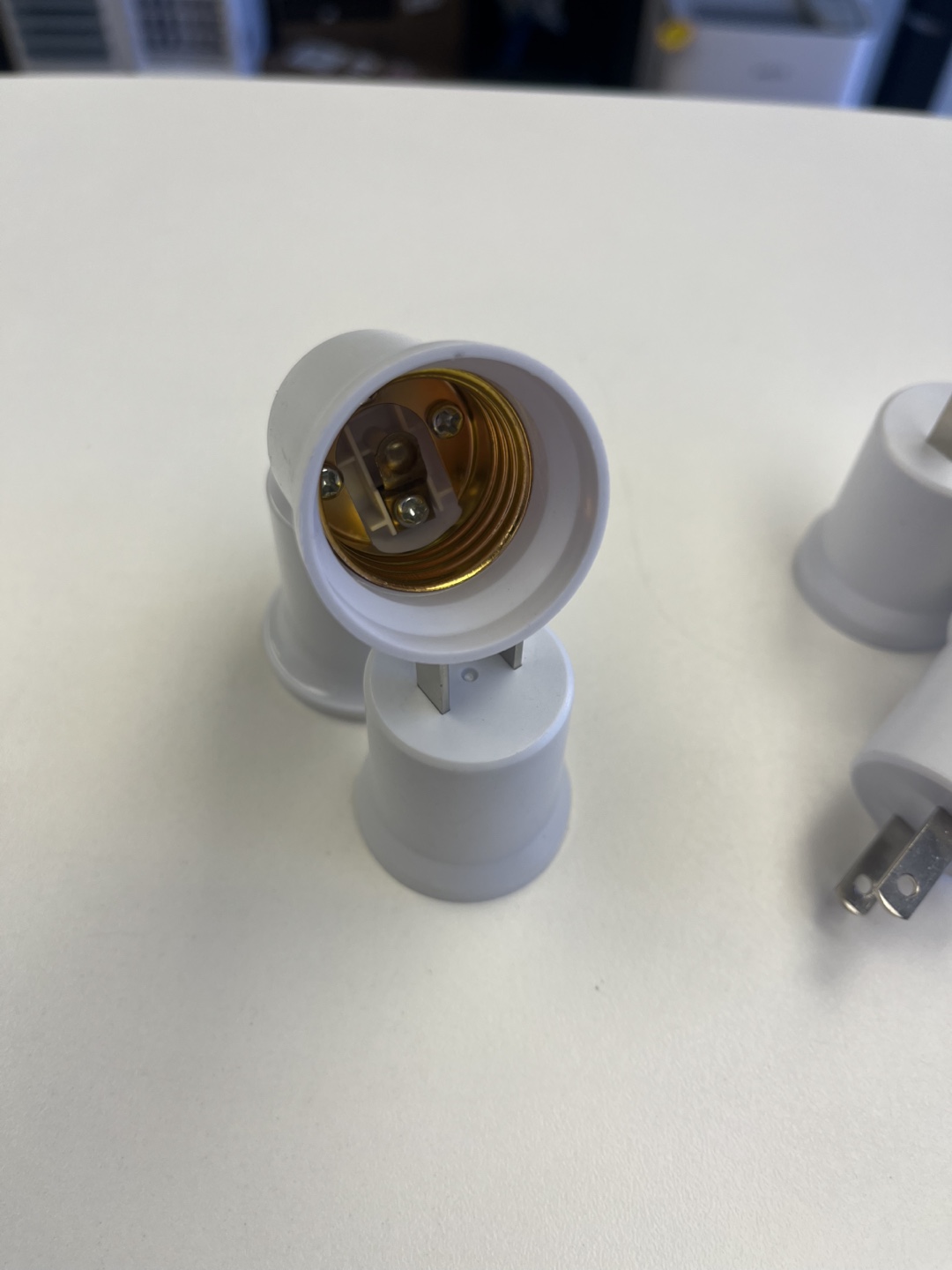 Light Bulb Socket Adapter - photo 4