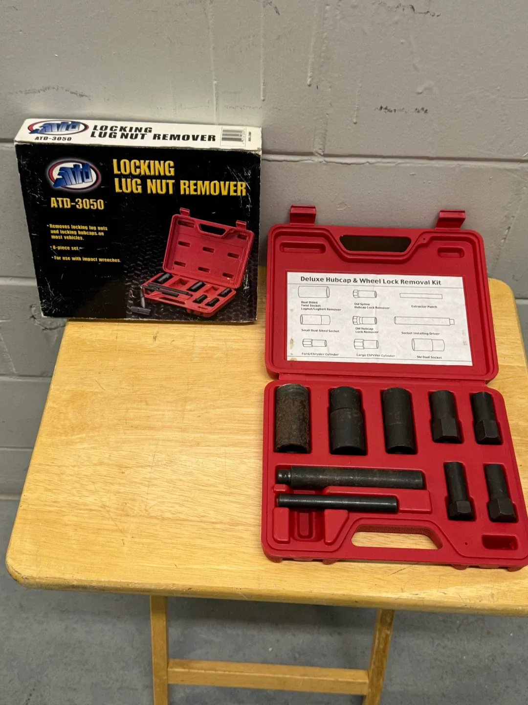 ATD-3050 Locking Lug Nut Remover Kit
