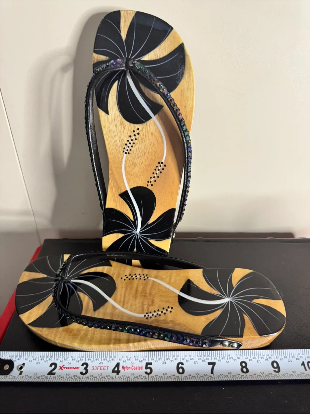 Floral Flip Flops - Size 9 image indicator(5)