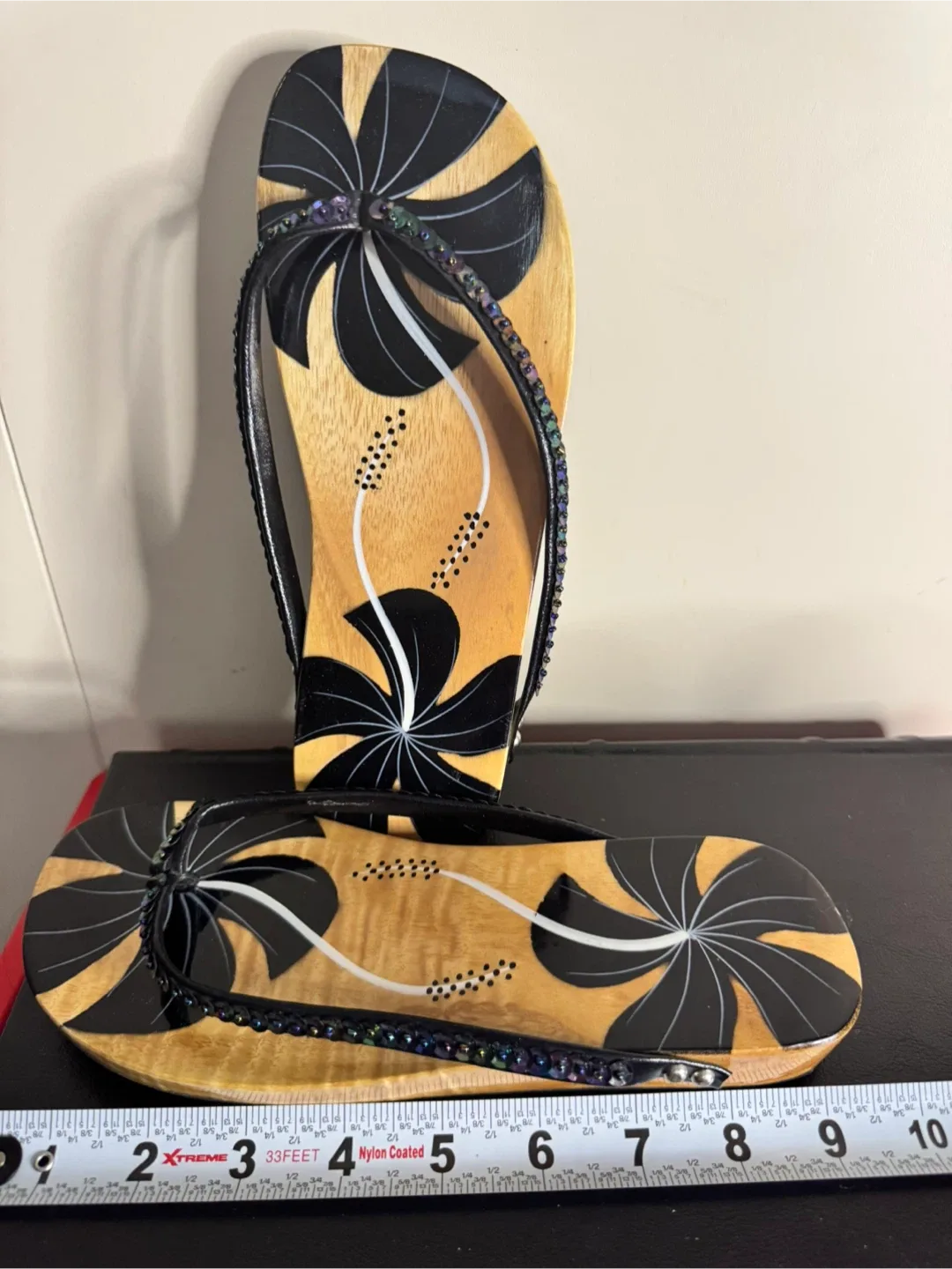 Floral Flip Flops - Size 9 image indicator(4)