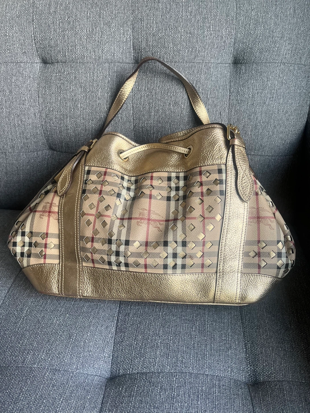 Burberry Haymarket Laser cut Plaid Drawstring Bag Gold - photo 4