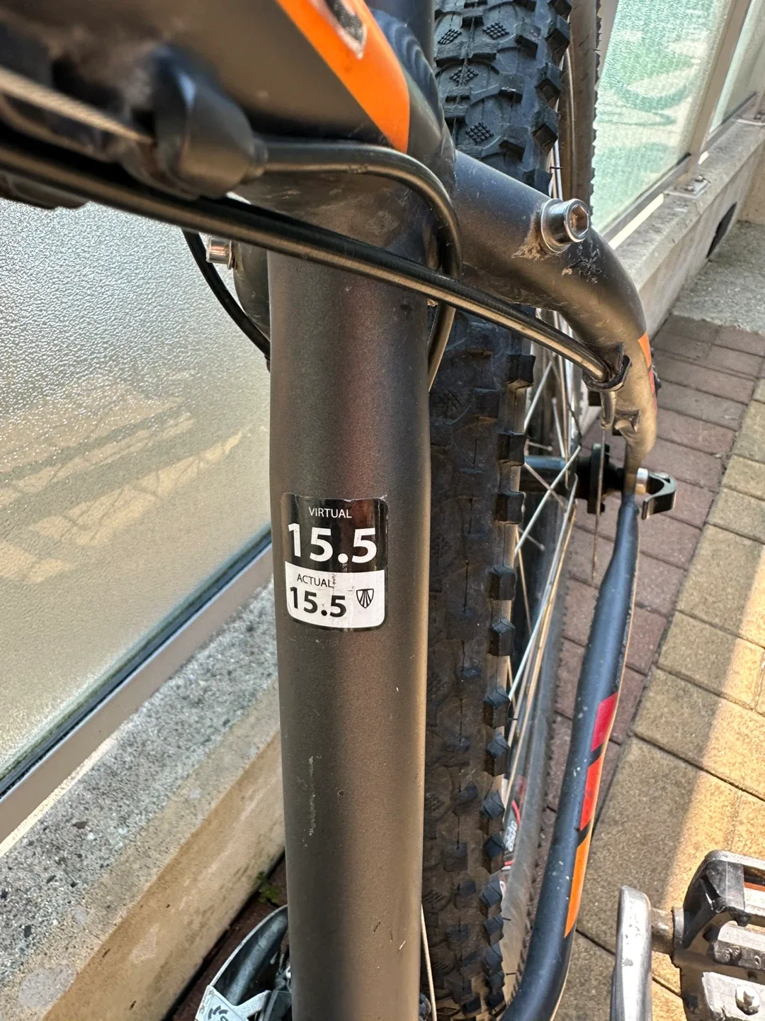 Trek Marlin 5 Mountain Bike - 15.5 inch image indicator(4)