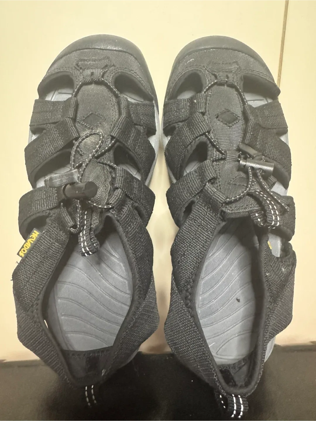 Keen Kariba Low Sandals, Size 8 image indicator(2)