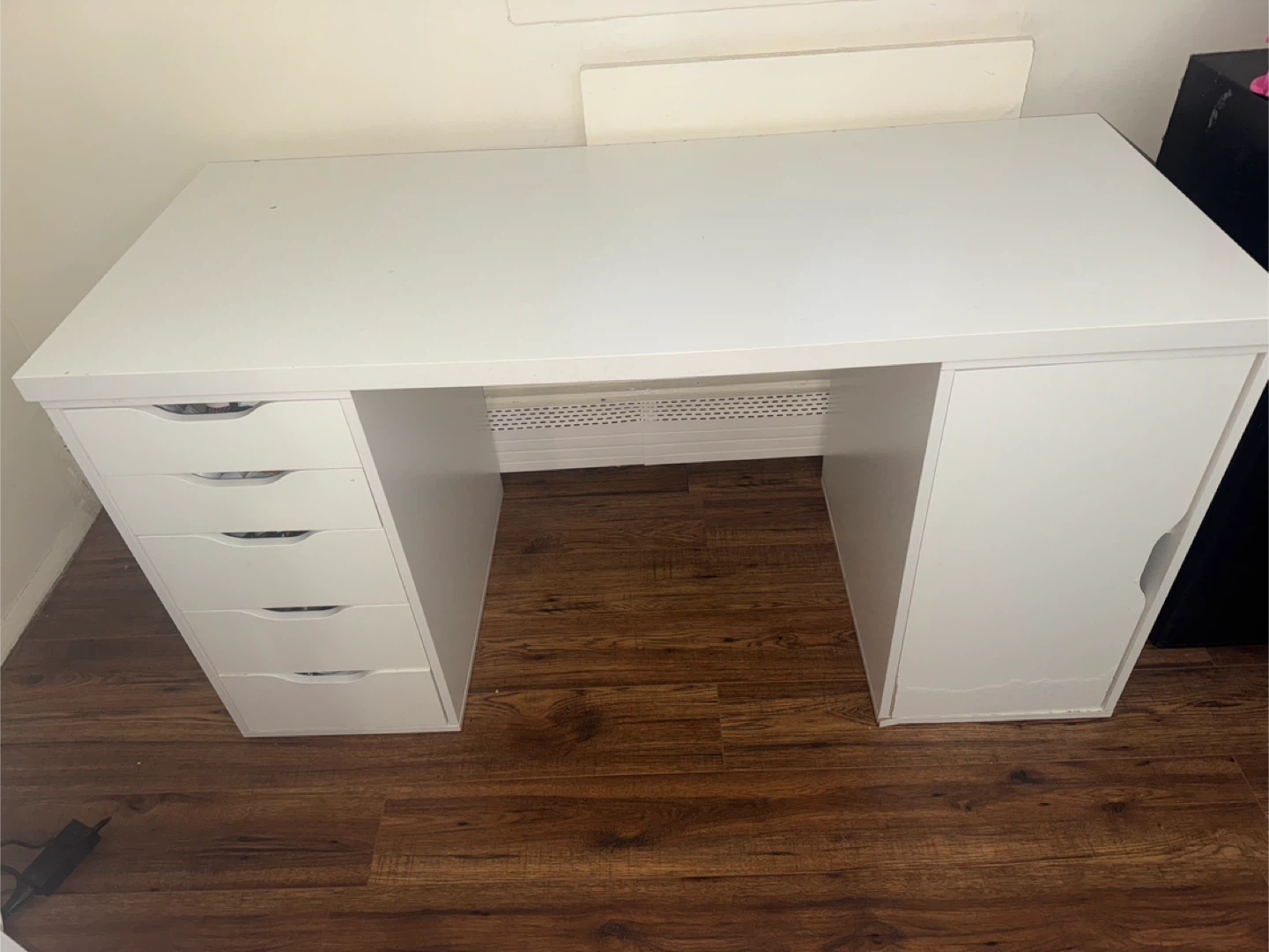 IKEA Desk with Drawers + Chair – Good Condition - photo 2