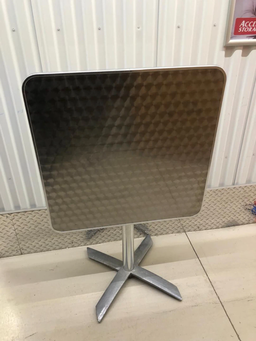 Square Metal Table - photo 2