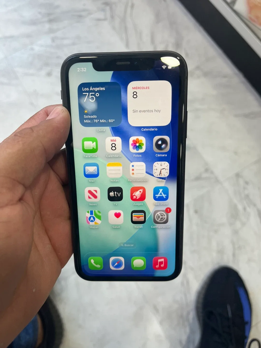 iPhone 11 - 128GB image indicator(8)