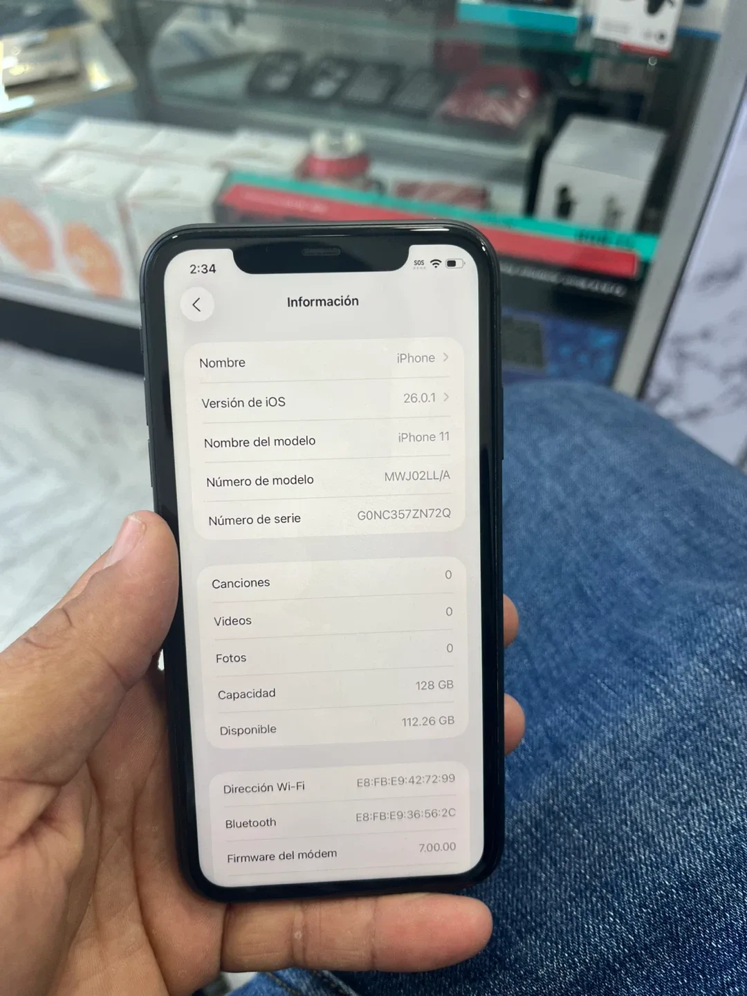 iPhone 11 - 128GB image indicator(3)