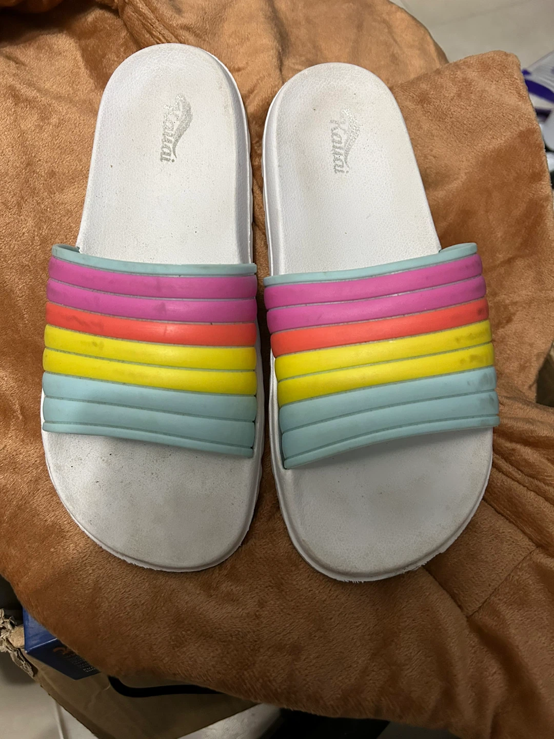 Ladies slip on sandals