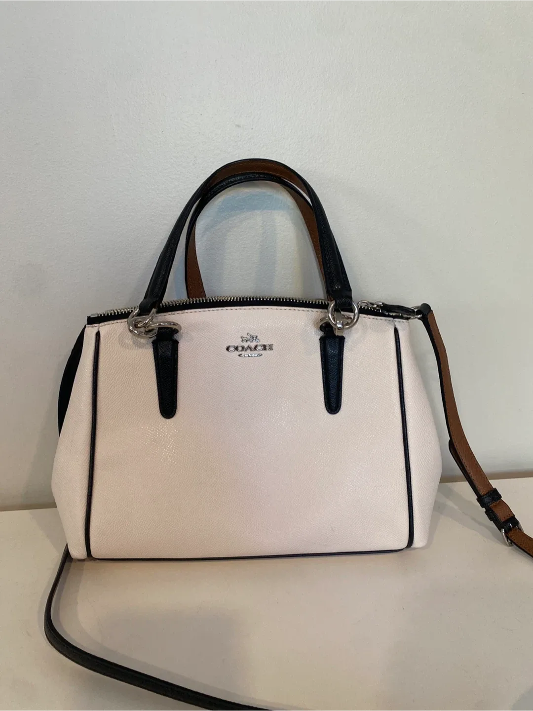 Coach Satchel Handbag thumbnail